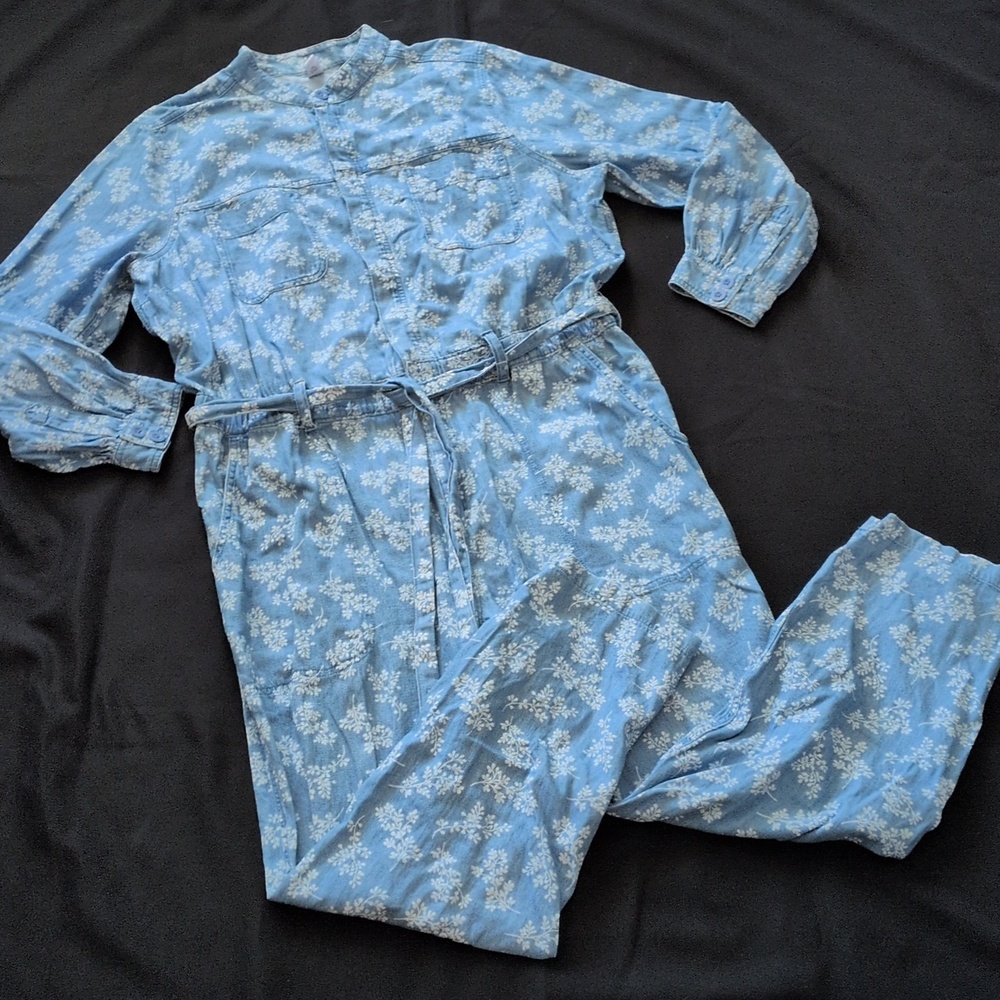 Old Navy Light Blue Floral Jumpsuit Romper